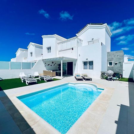 Lovely Villa Sanmar, Heated Pool Playa Blanca  Kültér fotó